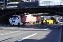 LKW blieb unter Bruecke haengen Koeln Deutz Opladenerstr Deutz Muelheimerstr P079